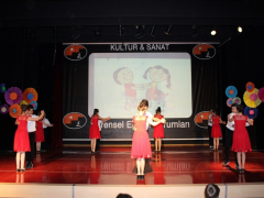 Evrensel Kolej